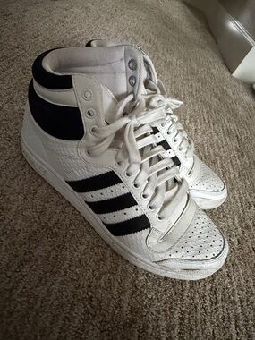 Adidas High-Top Sneakers -7.5
